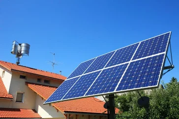 Solar Panel Tracker Cost: A 2026 Price & Value Guide