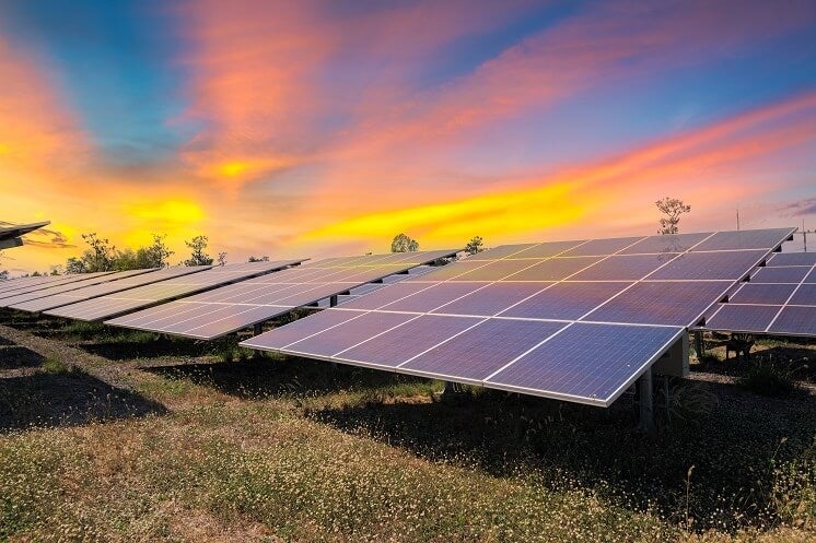 Pros and Cons of Solar Panels 2023 | Eco Experts