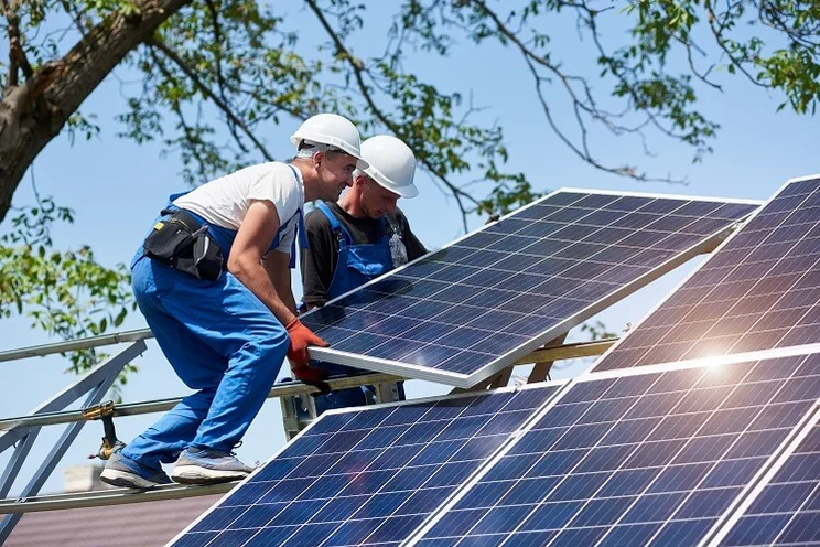 olar panels being installed
