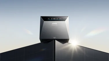 SolarBank Pro 4