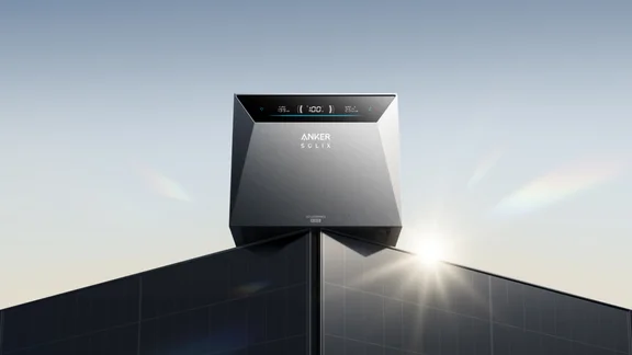 SolarBank Pro 4